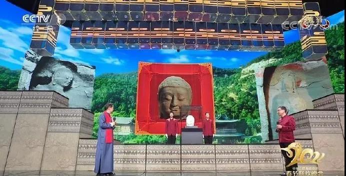 學(xué)者杭侃，在春晚上講述天龍山佛首的國(guó)寶傳奇，把考古的知識(shí)體驗(yàn)帶入日常生活