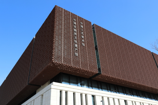 2022北京新聞中心再拆“驚喜盲盒” 中外記者探新館，走近“中華瑰寶”