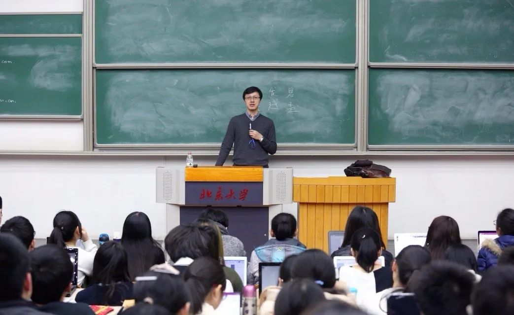 “哲學(xué)系男神”楊立華，與莊子不期而遇