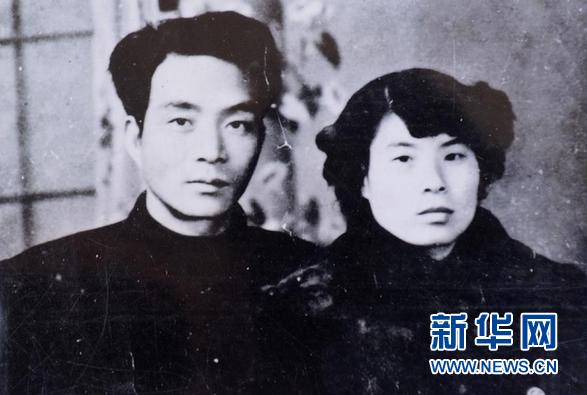 沒想到吧！焦裕祿還是個(gè)能唱、會(huì)跳、愛打籃球的“文青”