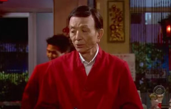 在好萊塢“留星”的他，曾被評(píng)為“全美最熟悉的華人面孔”