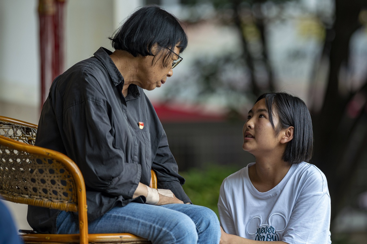 堅(jiān)持12年送考,張桂梅從未缺席