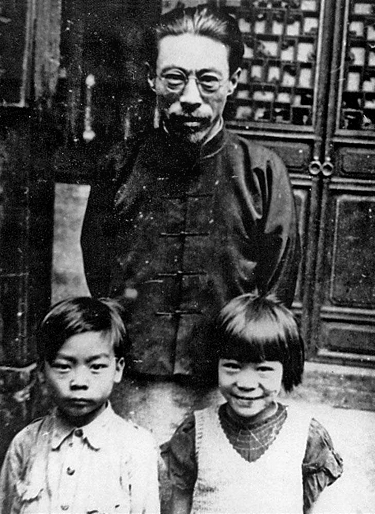 三幅彩色的人生畫卷