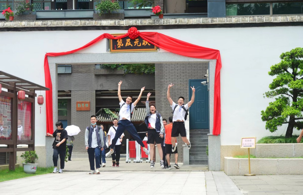“向美而生，鏡頭下的這十年”攝影故事云展今日起線上展出