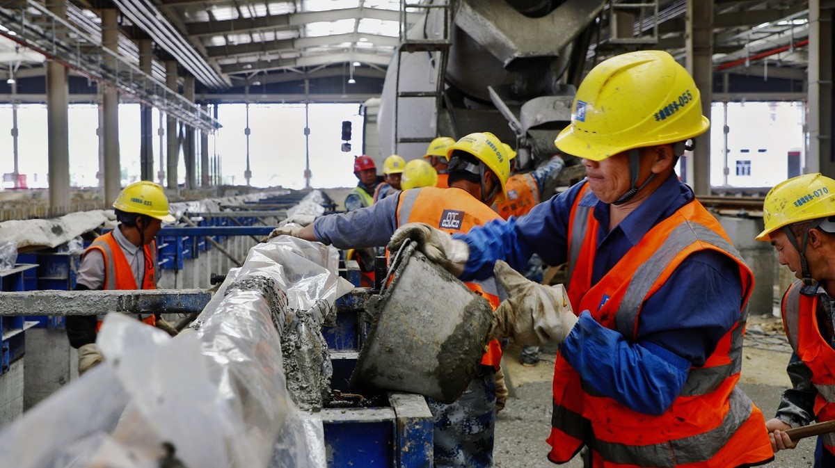這個“五一”，成都軌道交通27號線一期建設(shè)者堅守一線