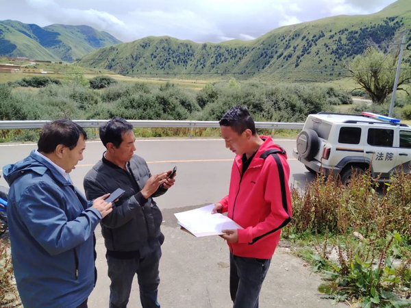 德格縣法院：把“石榴籽”調(diào)解室建在群眾需要的地方