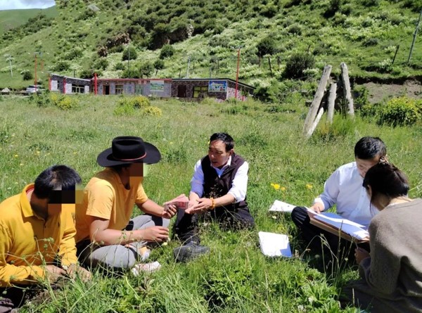 德格縣法院：把“石榴籽”調(diào)解室建在群眾需要的地方