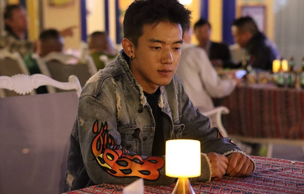 一首《康定情歌》，喚起人們共同的情感