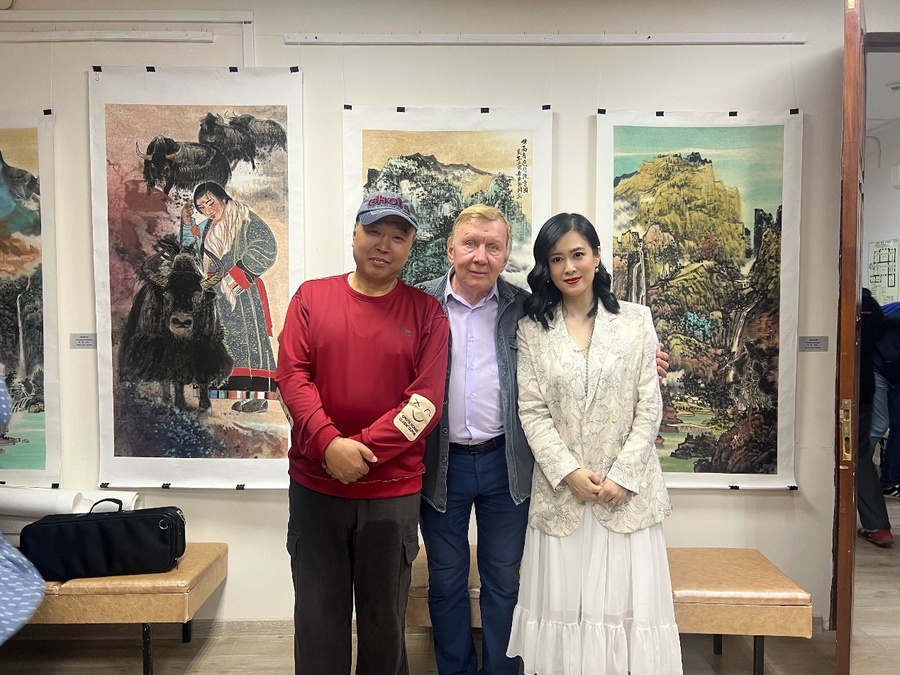 張珊萌新作《鏡子湖》亮相國(guó)際電影節(jié)