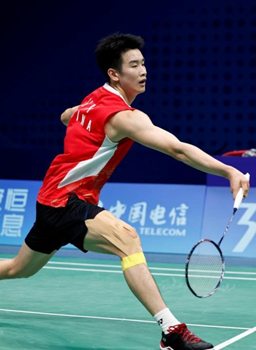 李詩灃：戰(zhàn)勝“頭號(hào)種子”后敲敲腦袋祝賀自己