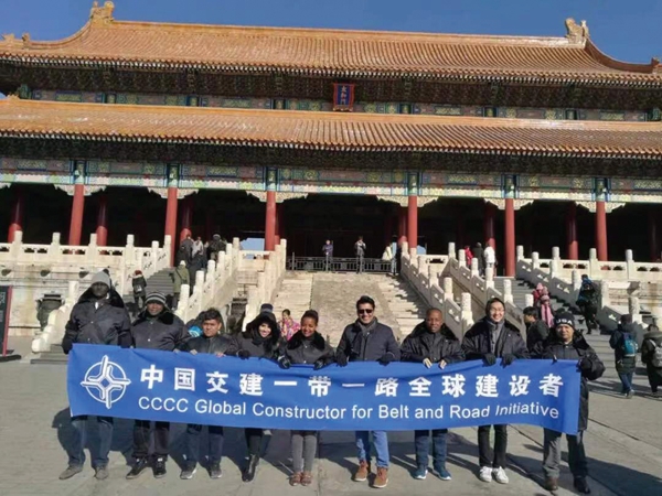 戰(zhàn)火中堅(jiān)守“中國(guó)港灣”