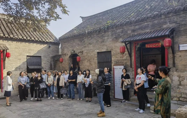 激發(fā)創(chuàng)新活力，貢獻(xiàn)巾幗力量