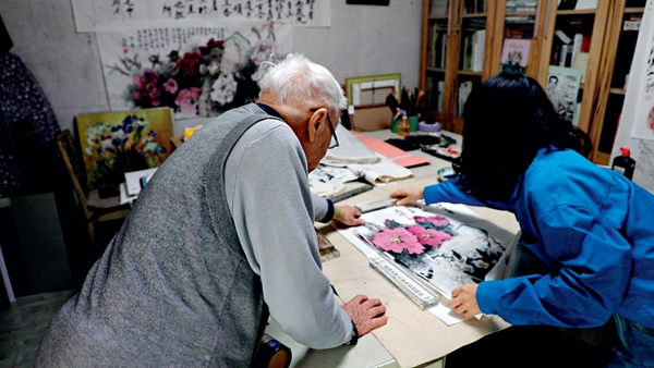 94歲楊先讓?zhuān)坏兑还P任平生