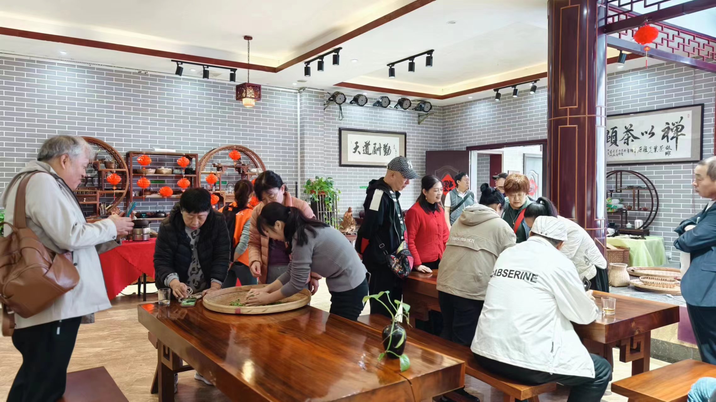 國(guó)航助推“引客入昭”，首乘團(tuán)抵達(dá)茶鄉(xiāng)