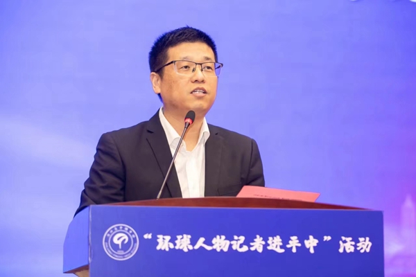 “環(huán)球人物記者校園行”系列活動(dòng)首場(chǎng)活動(dòng)在浙江省平湖中學(xué)啟動(dòng)