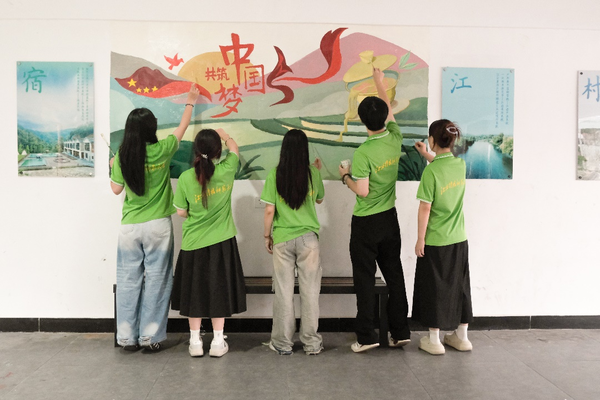“三下鄉(xiāng)”：讓美育之花在鄉(xiāng)村綻放