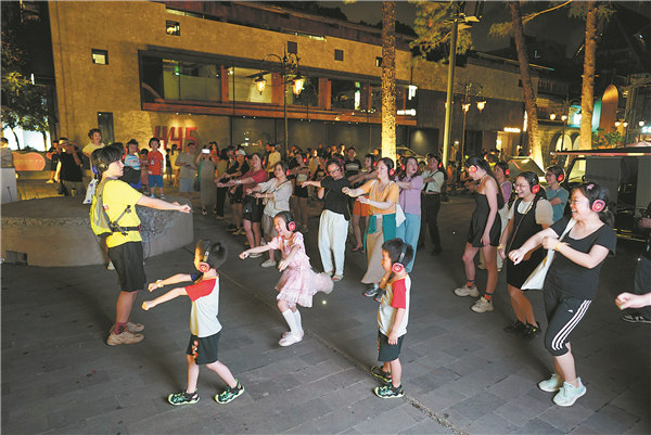 Silent Disco turns up the volume