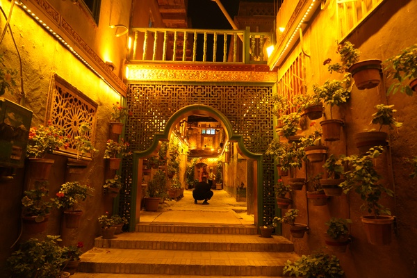 Tourism booms in Kashgar Old City