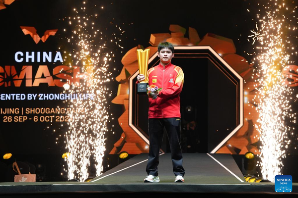 Sun Yingsha, Lin Shidong crowned at WTT China Smash