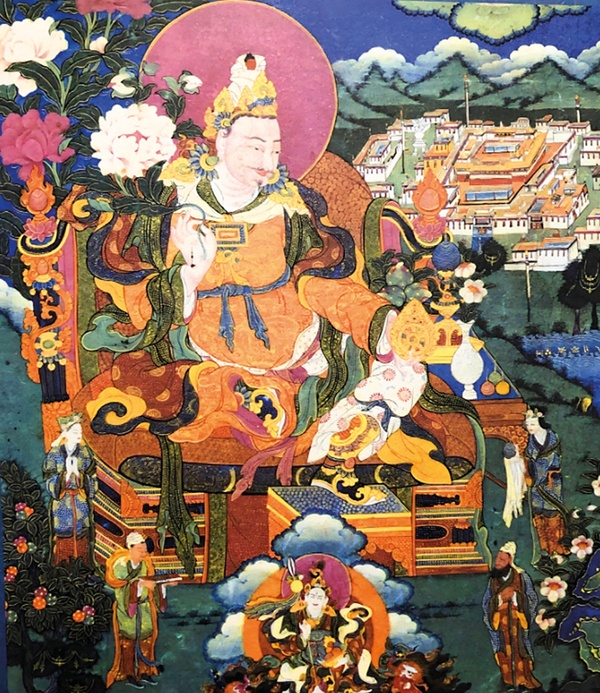 千秋交融向未來
