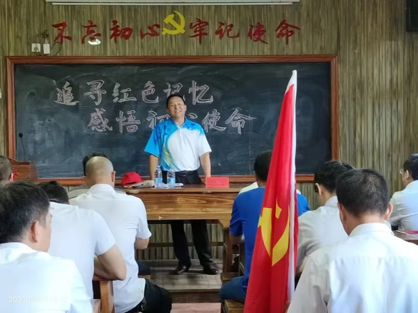 謝忠偉：講好革命故事，守住老區(qū)的“魂”