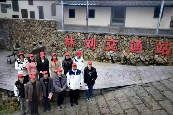 謝忠偉：講好革命故事，守住老區(qū)的“魂”